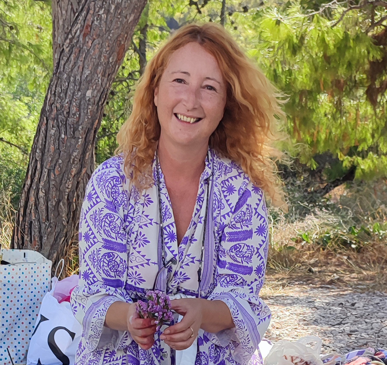 "Εαρινή Ισημερία" Η ανθοφορία της ψυχής: Θηλυκότητα- Αρρενωπότητα Η εαρινή ισημερία σηματοδοτεί την αρχή της άνοιξης. Την ημέρα αυτή ο Ήλιος βρίσκεται κάθετα πάνω από τον ισημερινό της Γης. Αυτή τη μέρα, θα τη γιορτάσουμε με έναν ιδιαίτερο τρόπο, με μια περουβιανή Σαμανική τελετουργία το despacho.